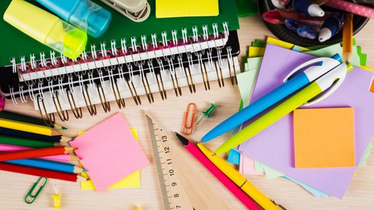 raccolta materiale scolastico